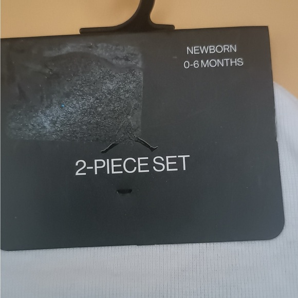 Newborn Jordan Black and White Baby Hat and Socks Set - Picture 6 of 8